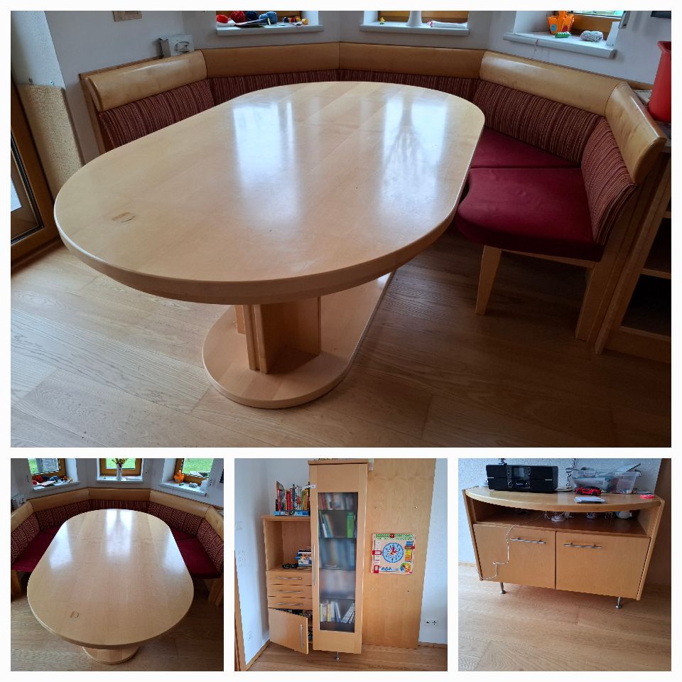 Sollte jemand eine Essbank (238cm breit x 150cm), Tisch 120x200 und Wohnwand brauchen, wir bauen sie heute ab, kann jederzeit abgeholt werden.
Bitte fleißig teilen herzlichen Dank