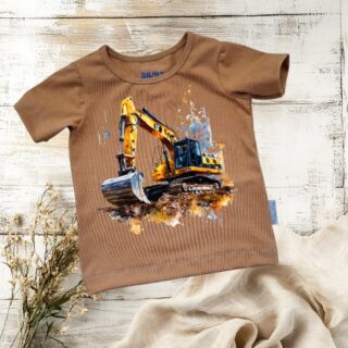 ✨ Neue Lieblingsfarbe eingetroffen ✨
Meine handgefertigten T-Shirts gibt es jetzt auch in der wunderschönen neuen Farbe „Messing“ 🤎
Zeitlos, modern und perfekt kombinierbar 🍂
👕 Viele Designs verfügbar
📏 Größen: 74/80-116/122 lagernd, Wunschgröße bestellbar
🖋️ Individuell gestaltbar
🎁 Perfekt als Geschenk 
Gestalte dein Lieblingsshirt ganz nach deinem Stil ✨
#KathisVielfalt #biomodekaufen #kinderkleidungselbstgenäht #PersonalisierteShirts #TShirtLiebe #NeueFarbe #Messing #Nachhaltig #Lieblingsstück #Geschenkidee #Familienlook #Individuell #Handgemacht #ShirtDesign #NatürlichSchön 🤎👕✨