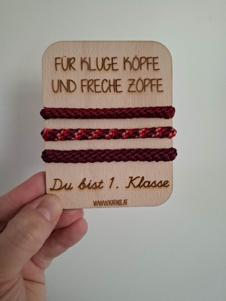 Haar-/Zopfgummi auf Holzkarte mit Spruch – Bild 13