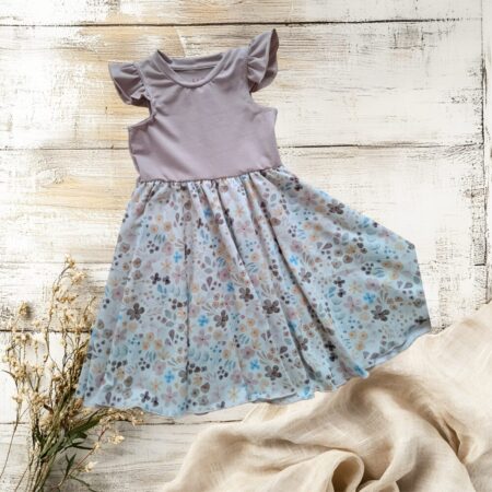 Blumenmädchen Drehkleid